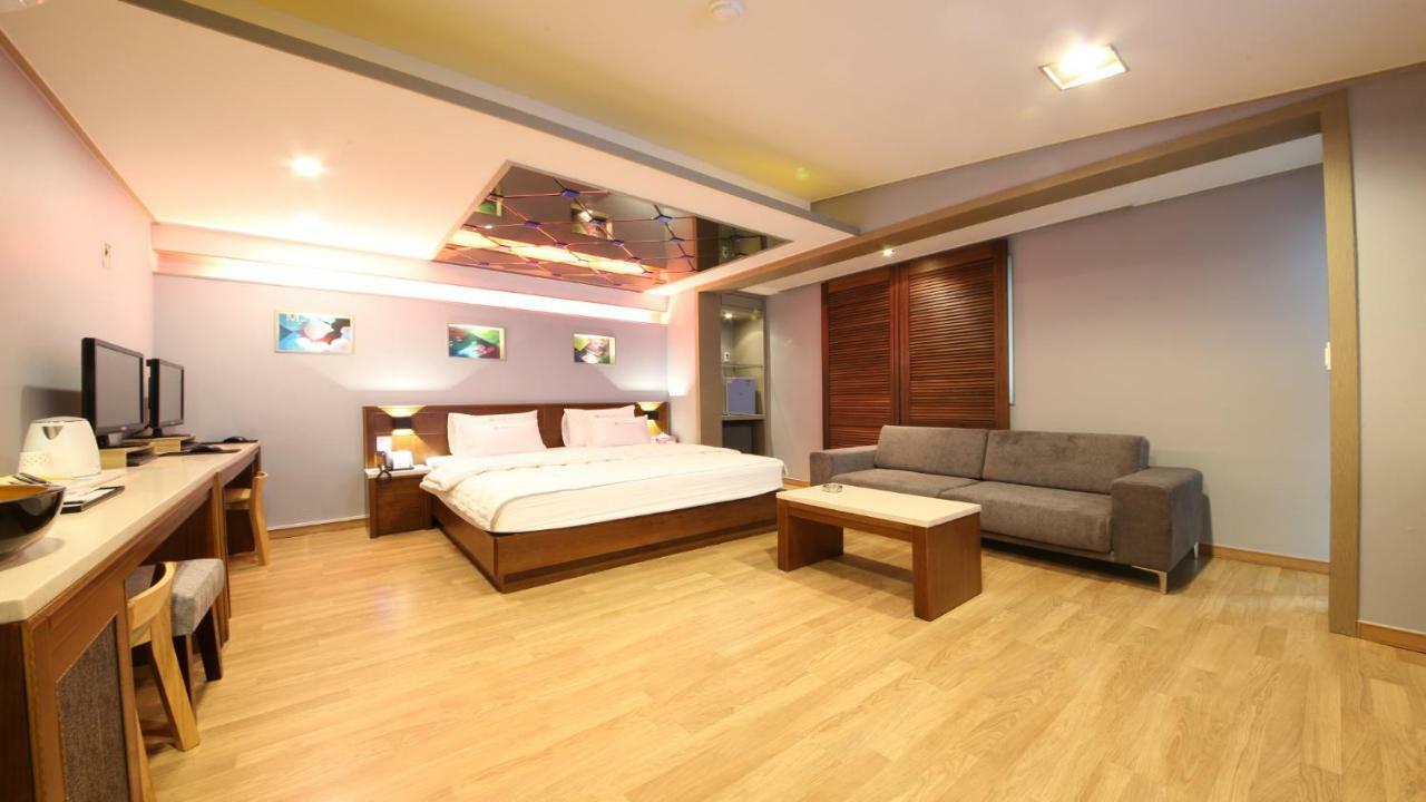 Hotel Palace P'ohang Exterior foto